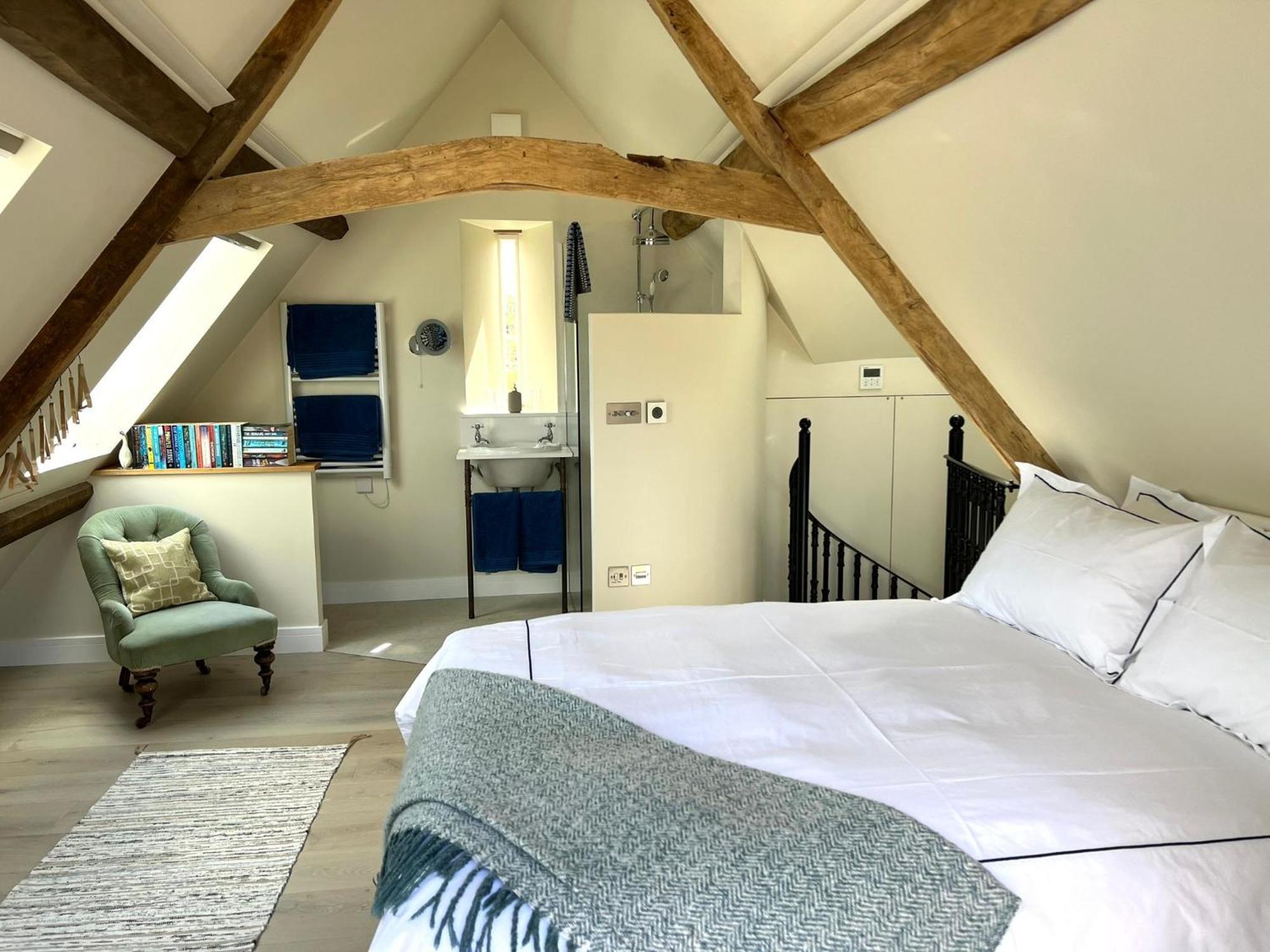 Villa Idyllic Secluded Hideaway With Countryside Views On The Edge Of The Cotswolds à Hailey Extérieur photo